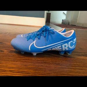 Nike Mercurial Vapor Women’s Cleats size 7.5
